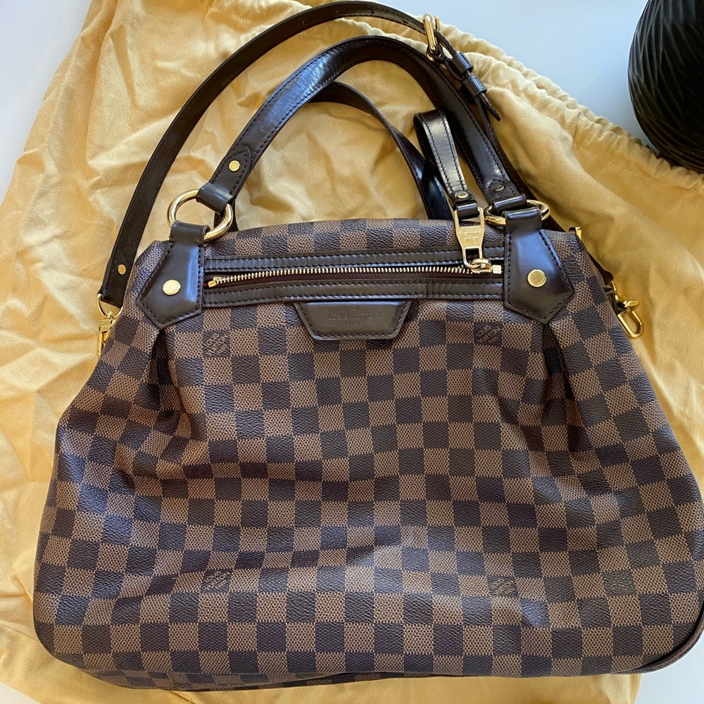 Authentic Louis Vuitton Evora Damier Bag